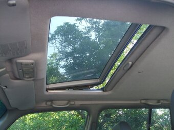 Predam toyota Rav4 2.0 benzin r.v.1997 94 kw - 6