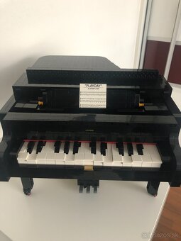 Predám poskladané LEGO Ideas 21323 Veľké piáno - 6