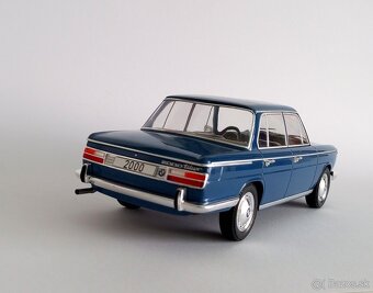 1:18 BMW 2000 - 6