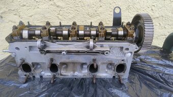 Motor AKL diely hlava blok - 6