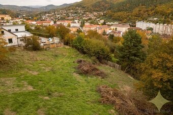 Pozemok blízko centra Novej Bane - 6