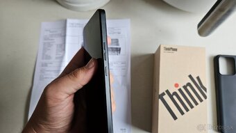 Motorola Thinkphone 256GBB - 6