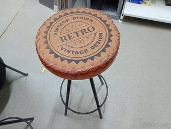 Barové stoly a stoličky - 6