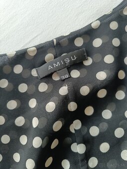 Mini šaty s opaskom - 6