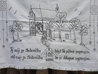 Biele hrubostenné taniere, nástenka - 6