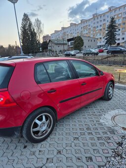 Predám VW Golf   V - 6