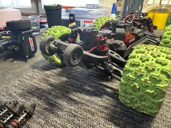 Arrma granite grom - 6
