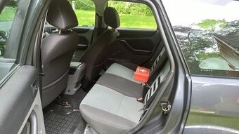 Ford Focus 1.6 TDCi 80kw 5st. manuál combi - 6