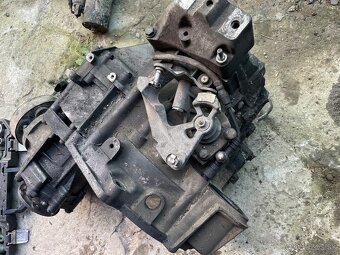 Motor, prevodovka 1.9 74kw 4x4 - 6
