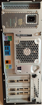 HP Z440 | 10 Jadro | 3x Quadro | 24GB RAM - 6