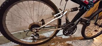 Predám celoodpruzený horský bicykel - 6