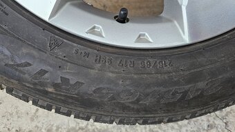 Zimne pneu Pireli na r17 alu diskoch - 6