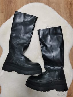 Zara masívne vysoké čižmy č. 38 - 6