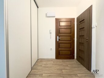 VÝRAZNÁ ZĽAVA NA PREDAJ 4 IZBOVÝ BYT, 84M2, LÚČKY, HOL - 6