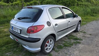 Predám Peugeot 206 1,4 benzín - 6