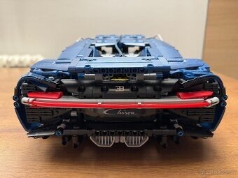 Bugatti Chiron - 6