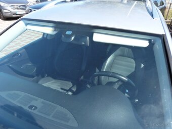 Volkswagen Passat Variant 3.2 V6 Sportline 4-Motion DSG - 6