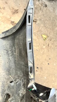 Predný plastový nárazník Audi A6 4F0807437E - 6