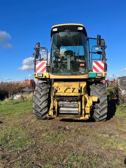 Predám samohybnú rezačku Newholland Fx375 - 6