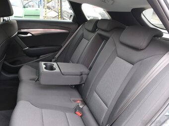 Hyundai i40 WG 1.7CRDi 104kW NAVI ČR 1MAJITEL SERVISKA - 6