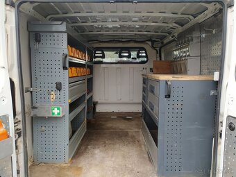 POJAZDNA DIELNA s vestavbou Peugeot Boxer 4x4 - 6