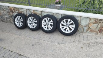 5x112 215/60 R16 orginal VW - 6