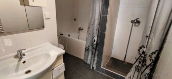 4.izbový novobyt s terasou v centre mesta - 100 m2 - 6
