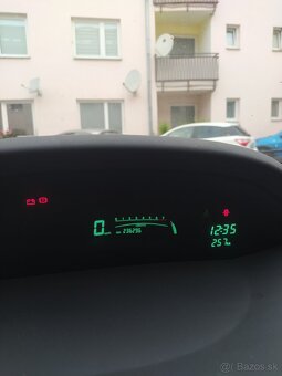 Toyota Yaris 1.3 T 5D - 6