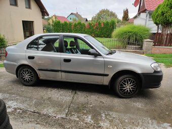 Hyundai accent - 6