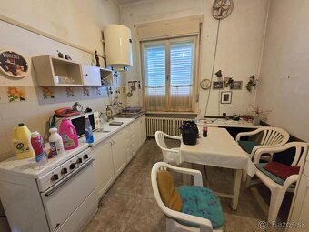 ŠTÚROVO - rodinný dom v centre mesta vhodný aj na podnikanie - 6