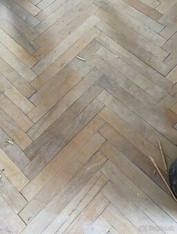 Drevené parkety. Bukové drevo. 10m2 - 6