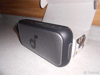Anker - 6