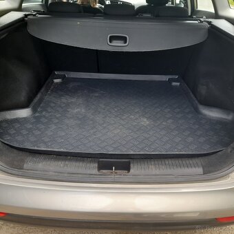Kia ceed 1.6 sw, crdi, 94 kW, 2012 - 6