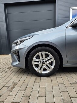 Kia ceed 1.4 T-GDi benzín 6st. Manuál - 6