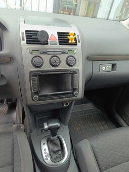 VW Touran 2.0 Tdi DSG - 6