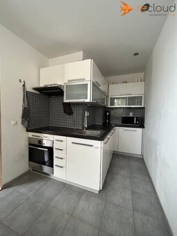 Na predaj 2-izbový byt vo Vrbovom – kompletne zrekonštruovan - 6