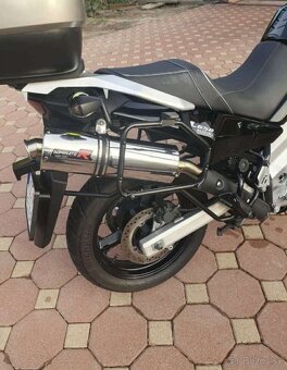 Suzuki V‑Strom DL 650 – výborný stav, bohatá výbava - 6