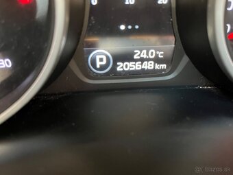 KIA Sportage 2.0 - 6