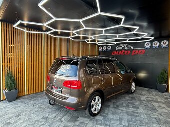 Volkswagen Touran 2.0 TDI Comfortline - 6
