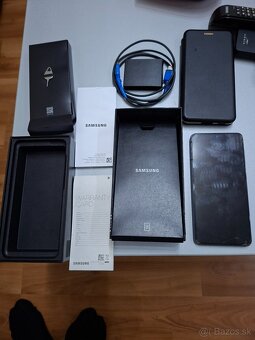 Samsung galaxy S21 - 6