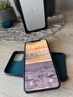 Apple iPhone 11 pro max 64 GB - 6