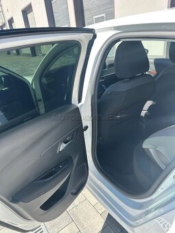 PREDAJ Peugeot 208 1.2 PureTech Active - 6