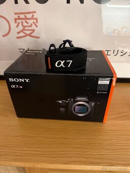 Sony A7R III – perfektný stav, 2 batérie, nabíjačka, grip - 6