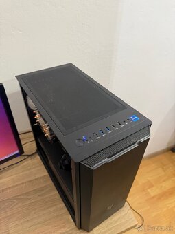 Herná zostava rtx 2080 ti, 32GB Ram, monitor, Win 11 - 6