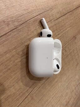 Airpods - 6