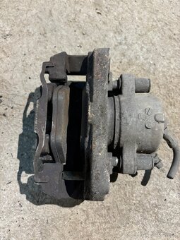 Predné strmene bmw e61 525D - 6