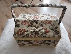 Porcelan,kristal a ine - 6