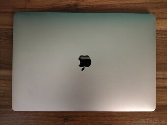 MacBook Pro 15 2017 | i7 • 16GB • 256GB SSD - 6