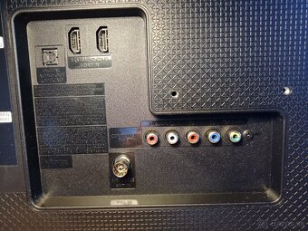 LCD TV SAMSUNG UE22K5000 22" FULL HD - 6