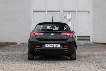 Alfa Romeo Giulietta 2.0 JTD 170k Distinctive - 6